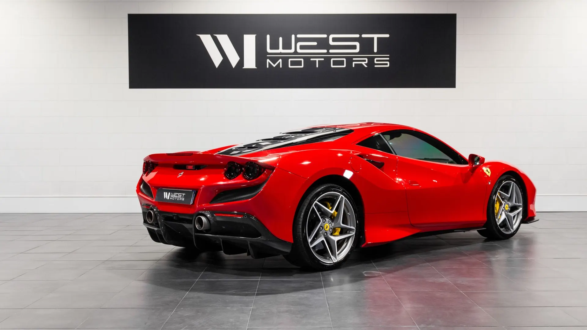Ferrari F8 — photo 4