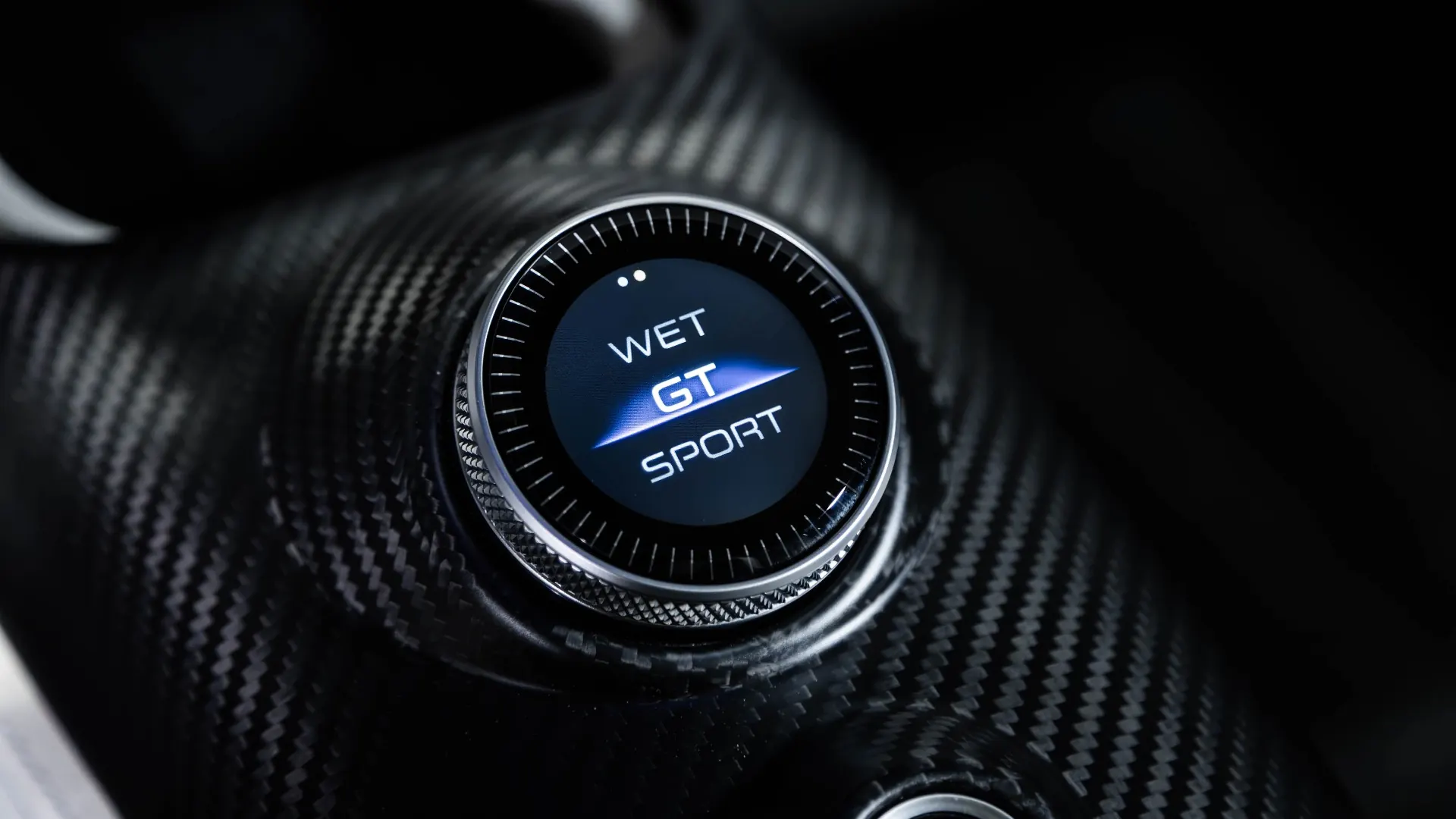 Maserati MC20 — photo 21