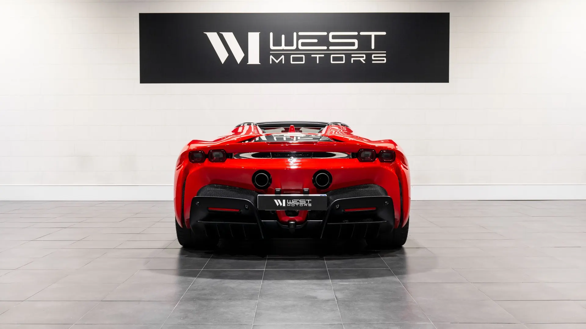 Ferrari SF90 — photo 6