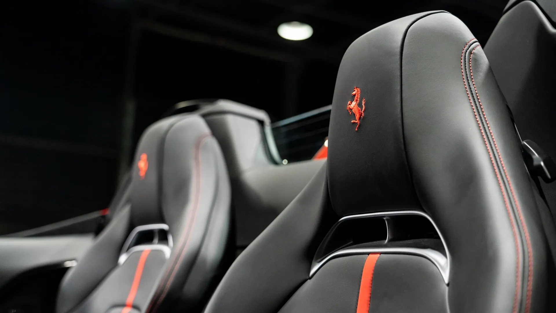 Ferrari SF90 — photo 15