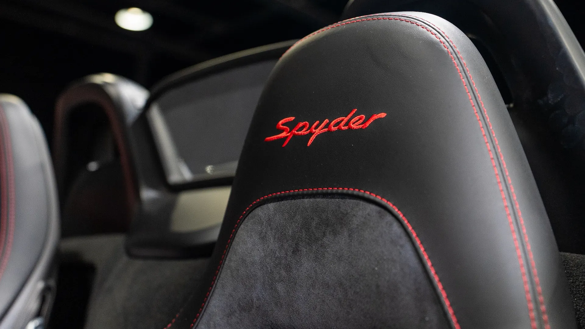 Porsche 718 — photo 13