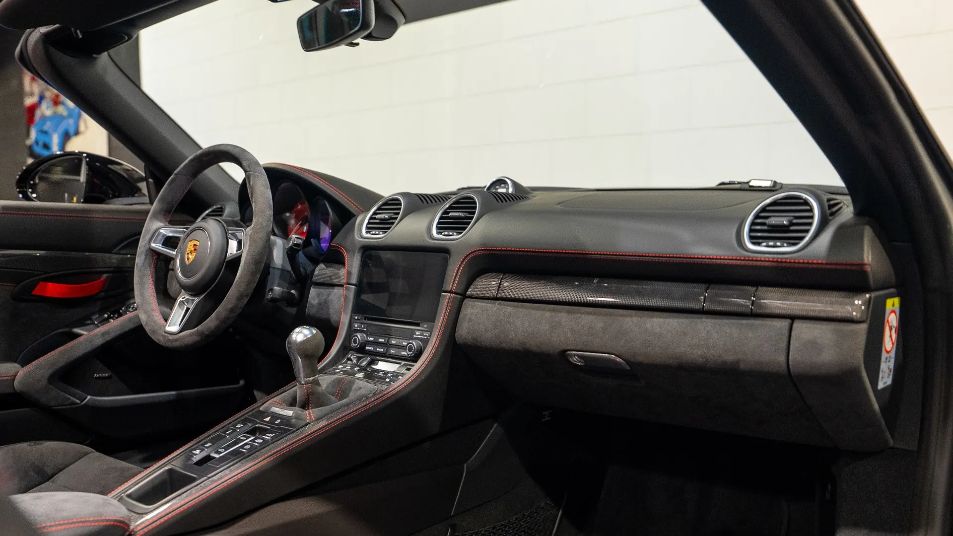 Porsche 718 — photo 14