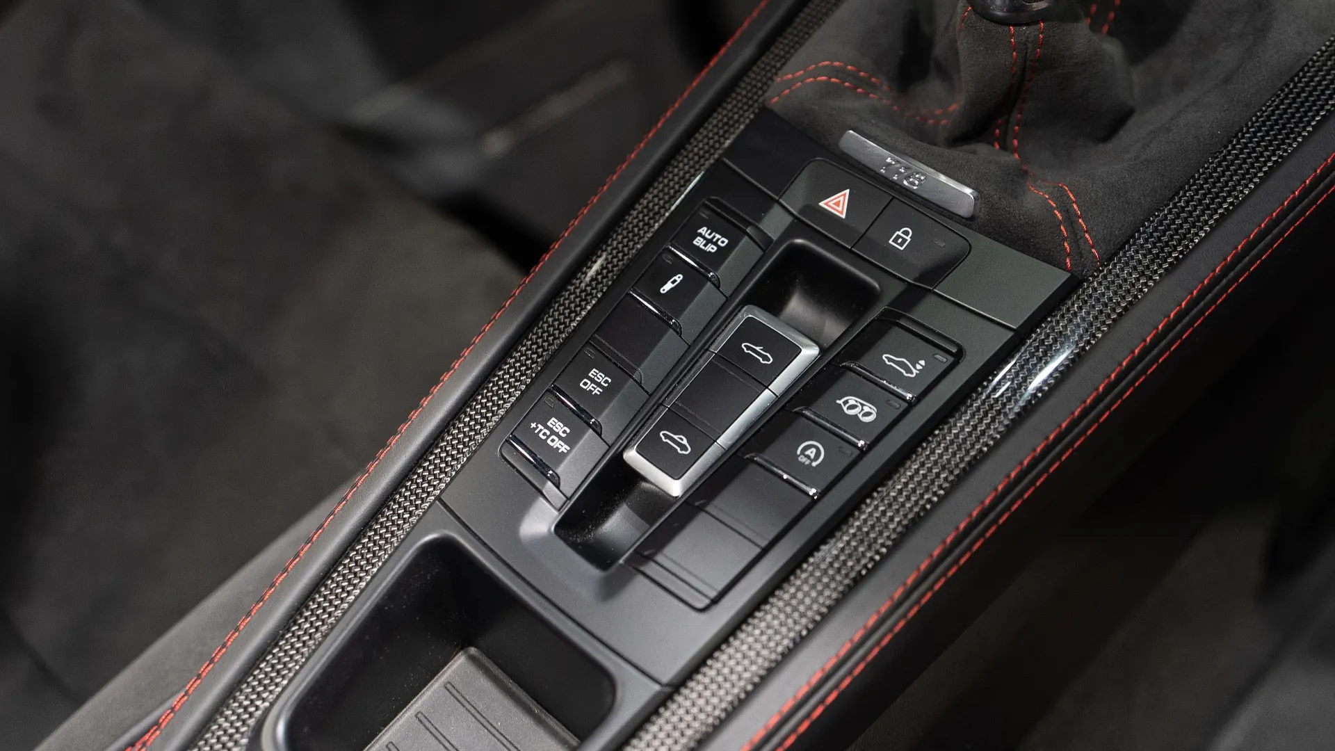 Porsche 718 — photo 24