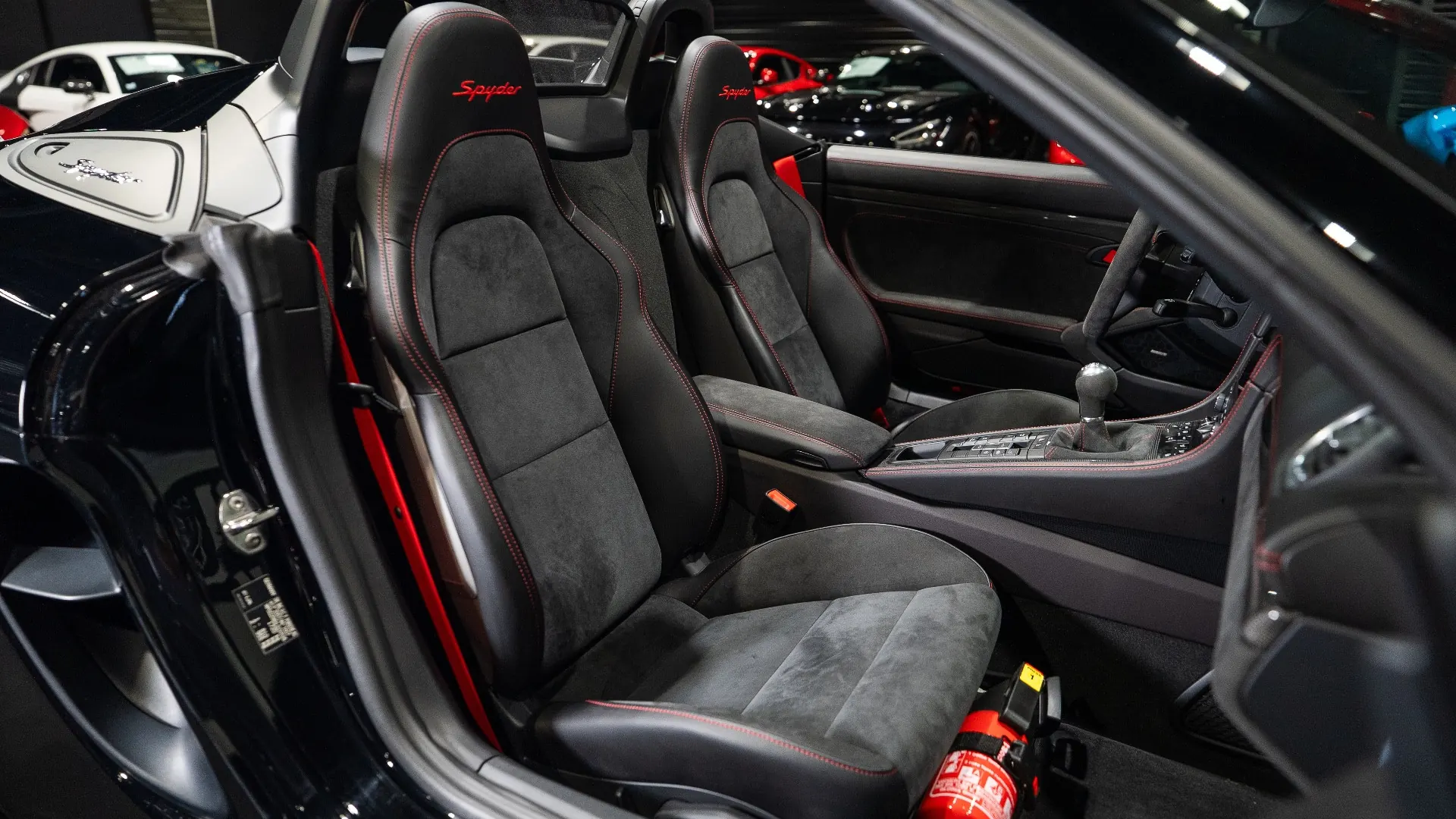 Porsche 718 — photo 11
