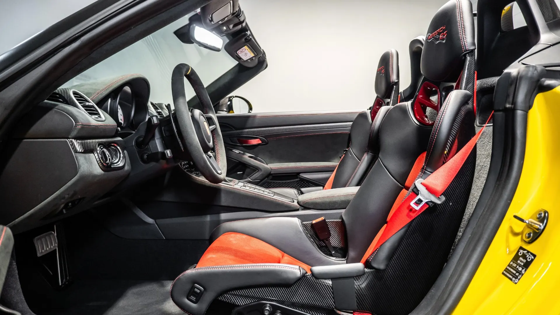 Porsche 718 — photo 23
