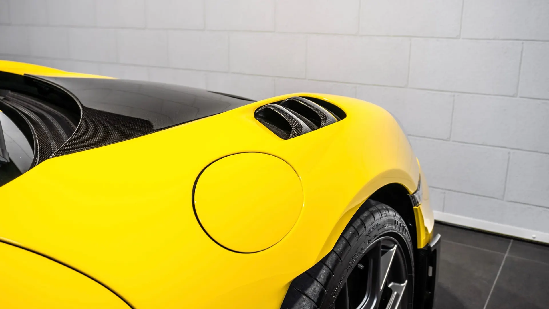 Porsche 718 — photo 8