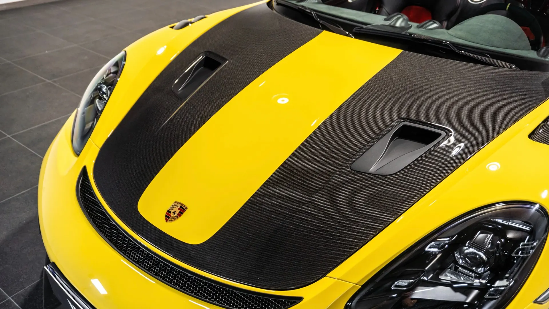 Porsche 718 — photo 9