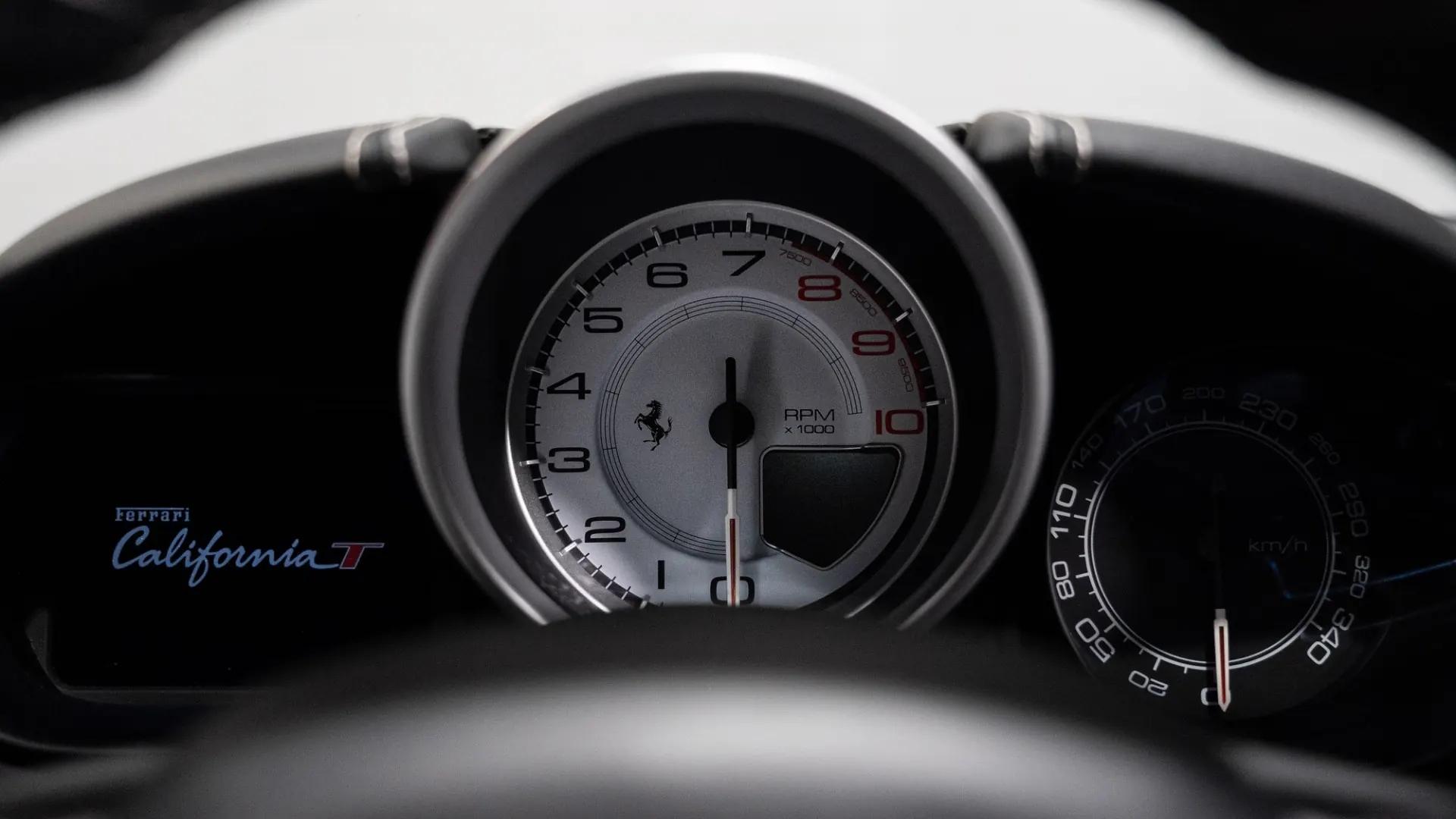 Ferrari California — photo 18