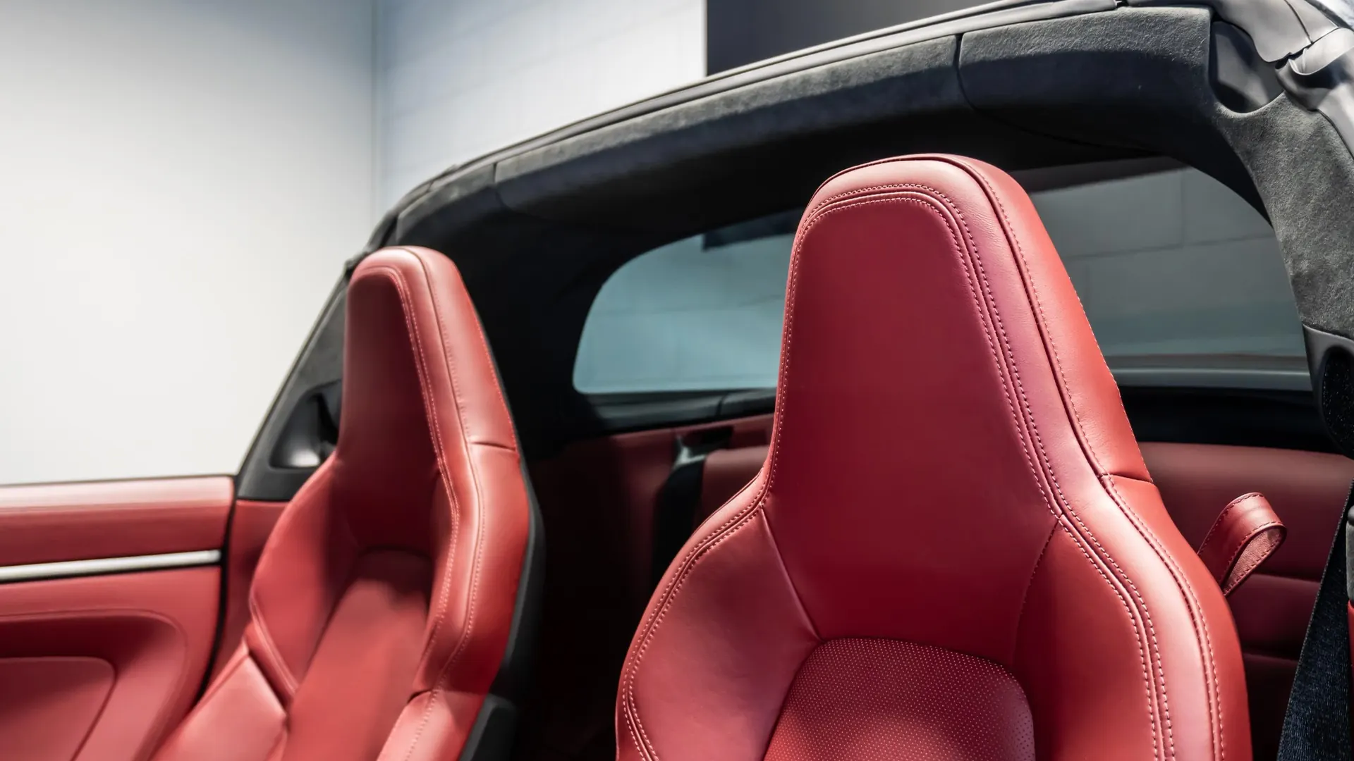 Porsche 911 — photo 20
