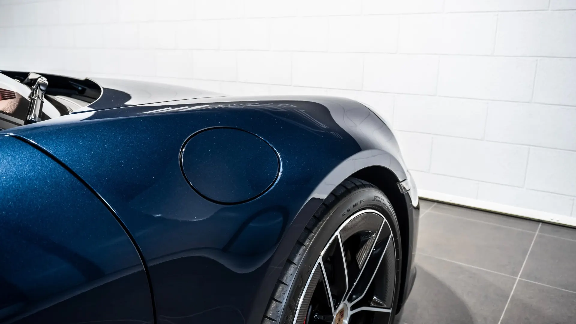 Porsche 911 — photo 12