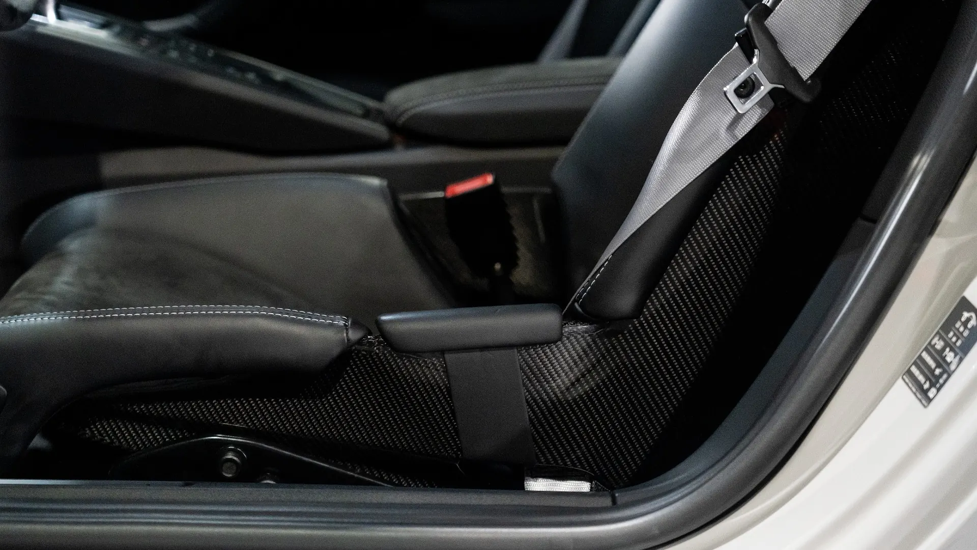 Porsche 911 — photo 15