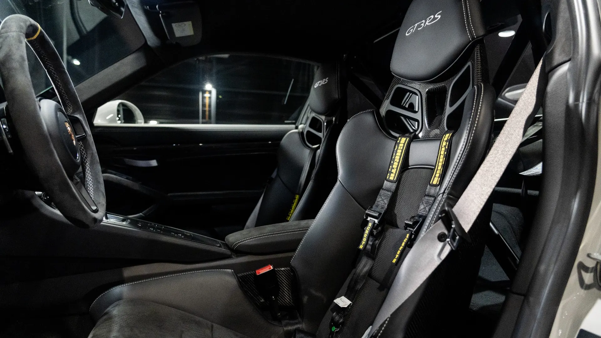 Porsche 911 — photo 11
