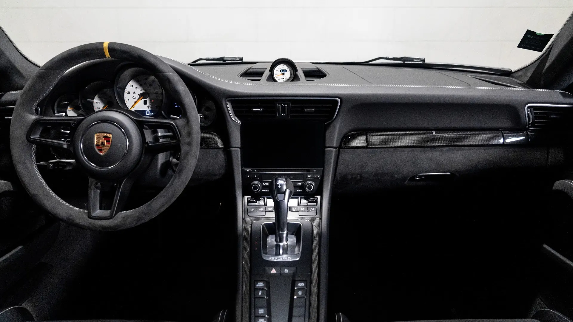 Porsche 911 — photo 8
