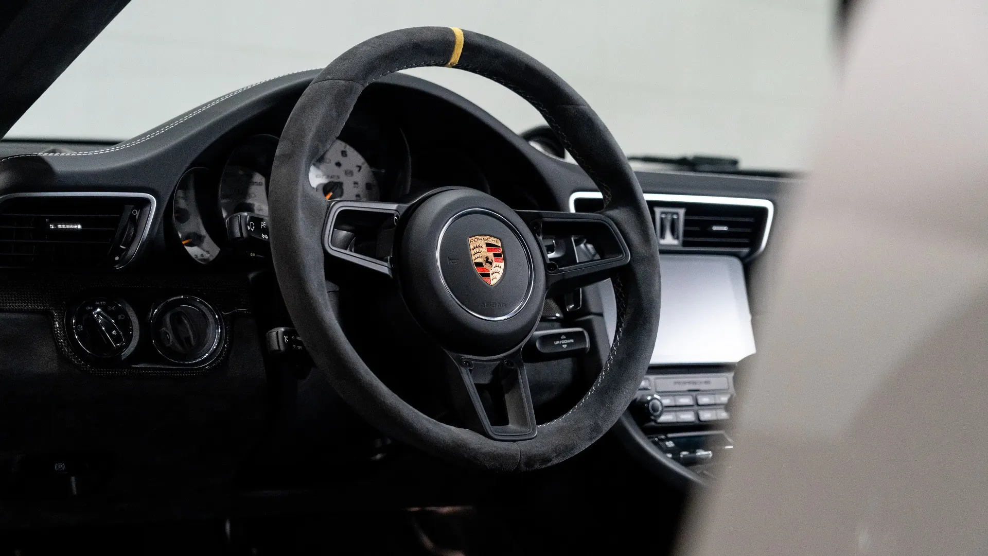 Porsche 911 — photo 29