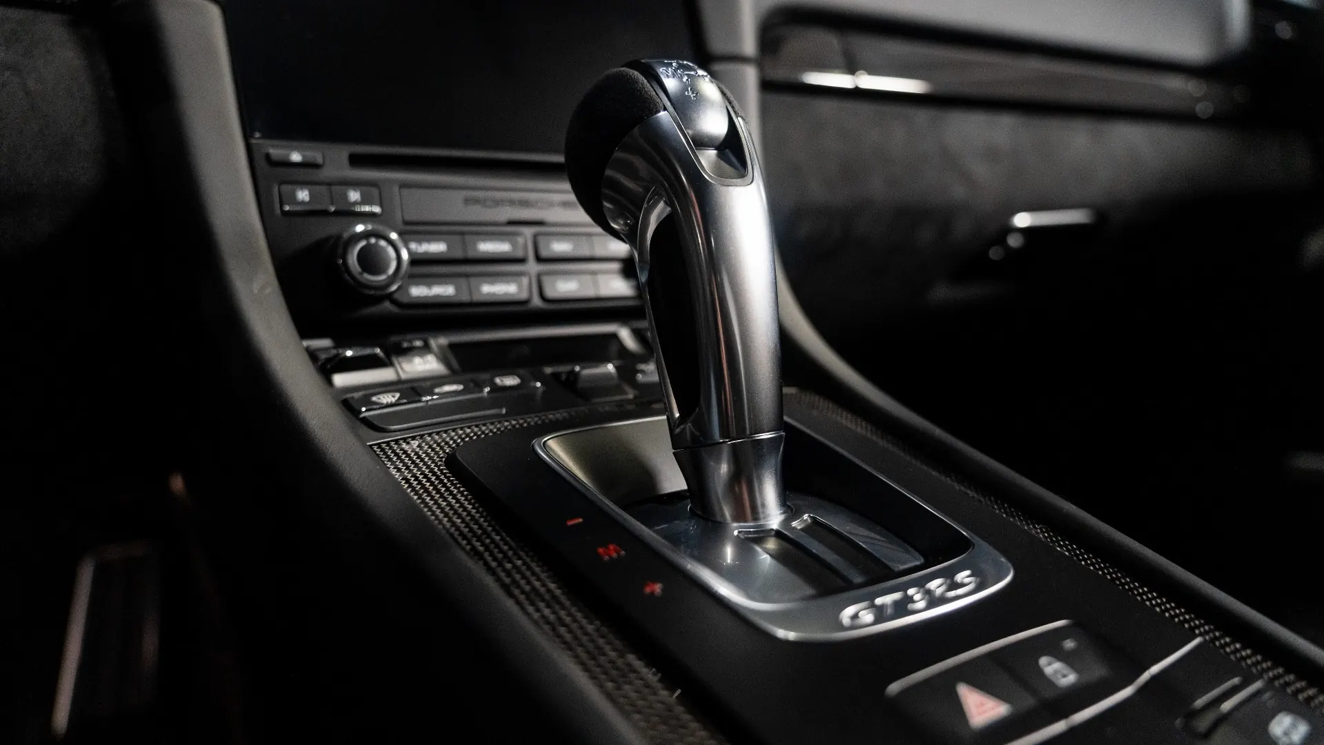 Porsche 911 — photo 24