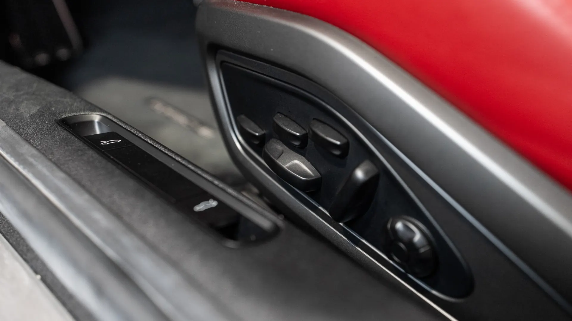 Porsche 911 — photo 14