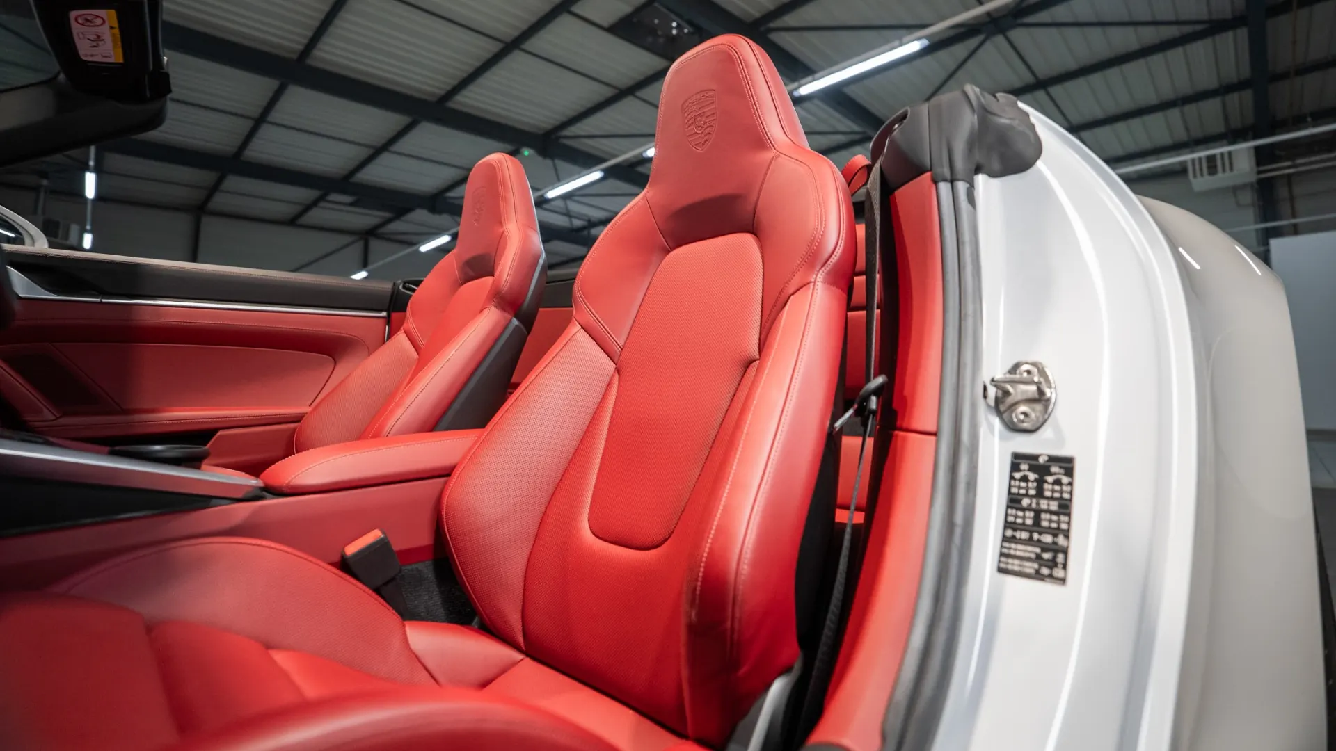 Porsche 911 — photo 11