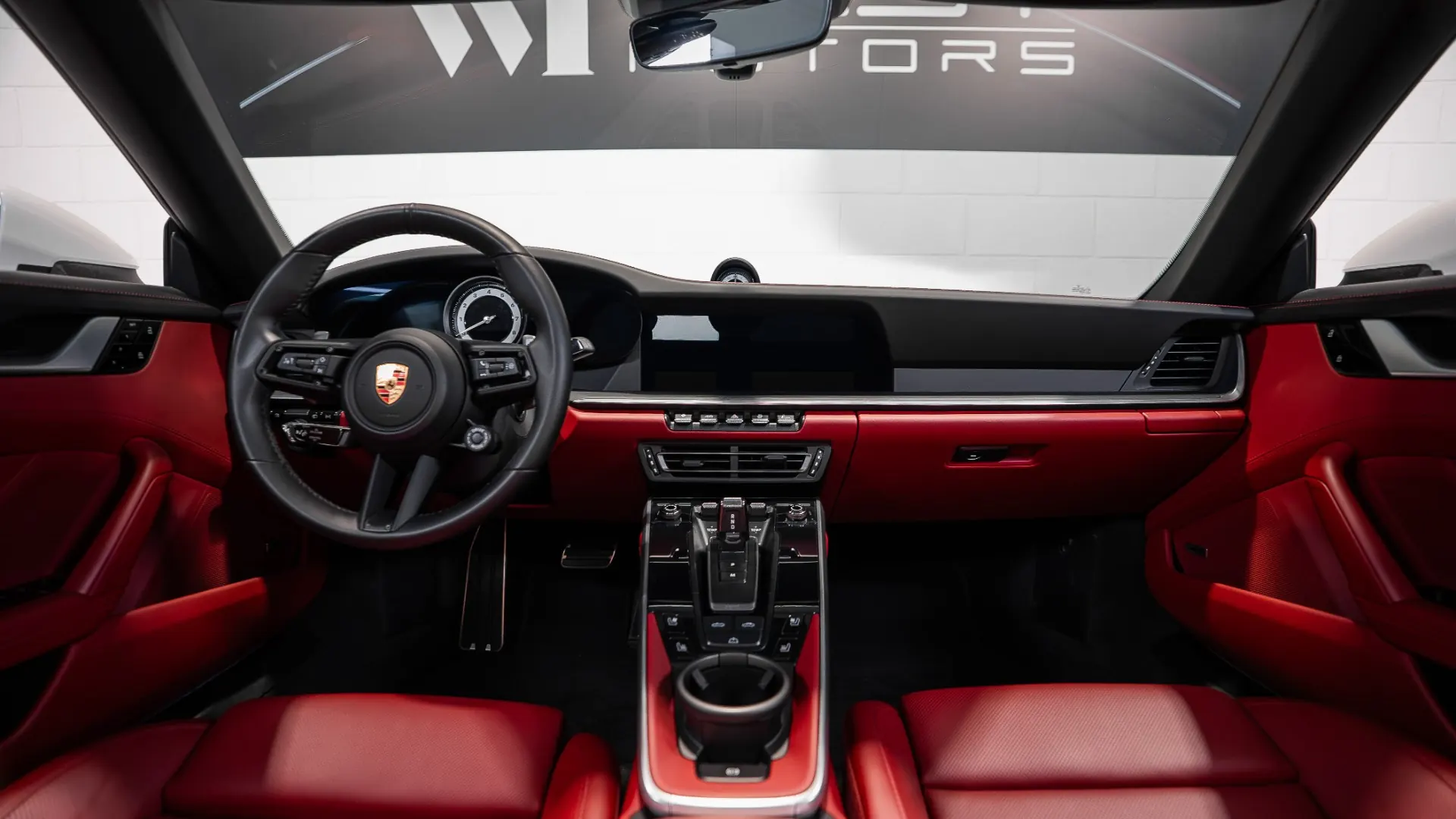 Porsche 911 — photo 8