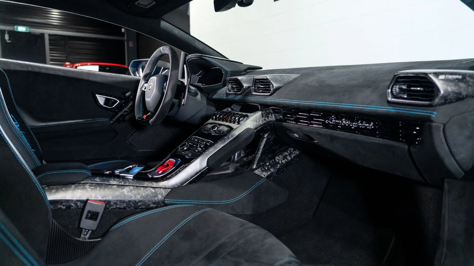 Lamborghini Huracan — photo 15