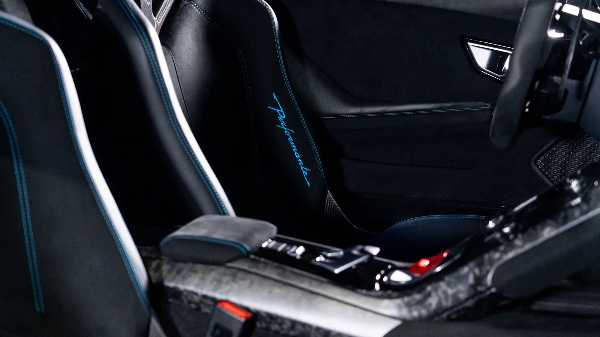 Lamborghini Huracan — photo 12