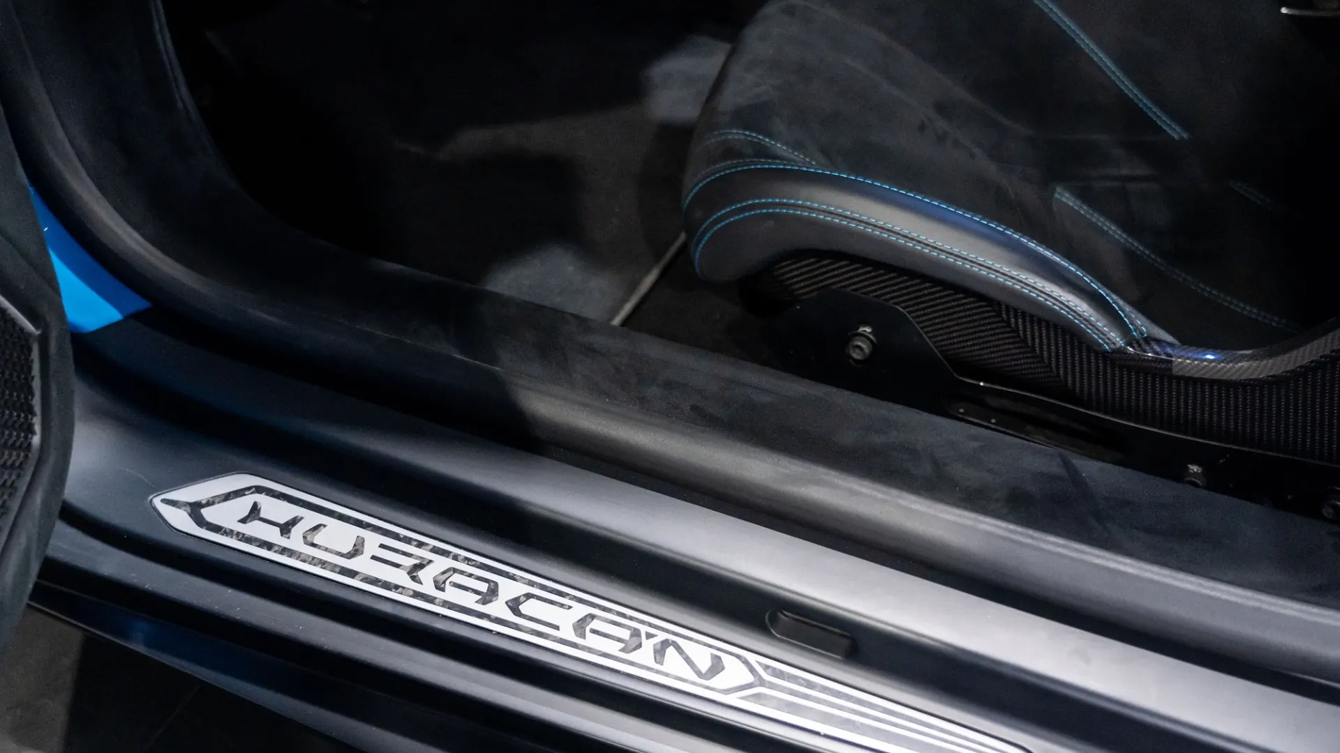 Lamborghini Huracan — photo 14