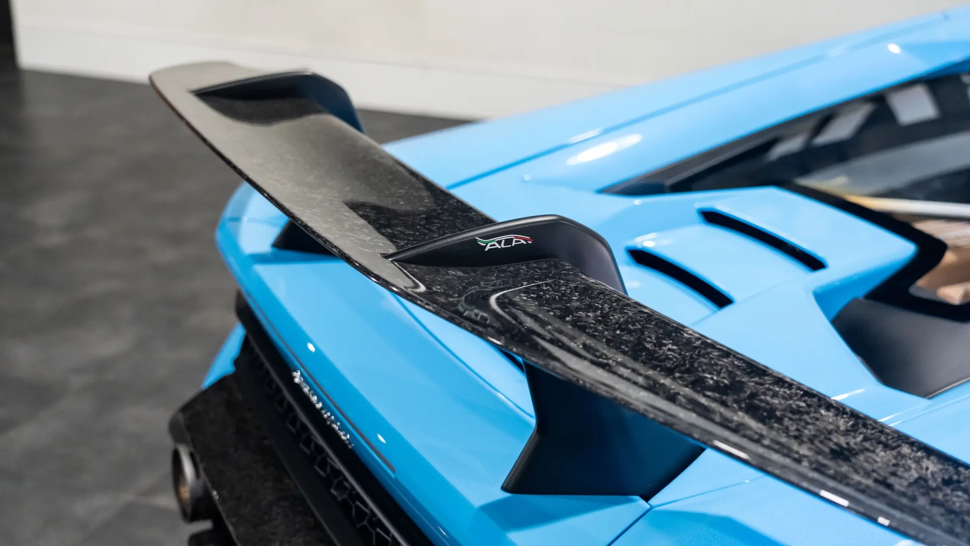 Lamborghini Huracan — photo 8