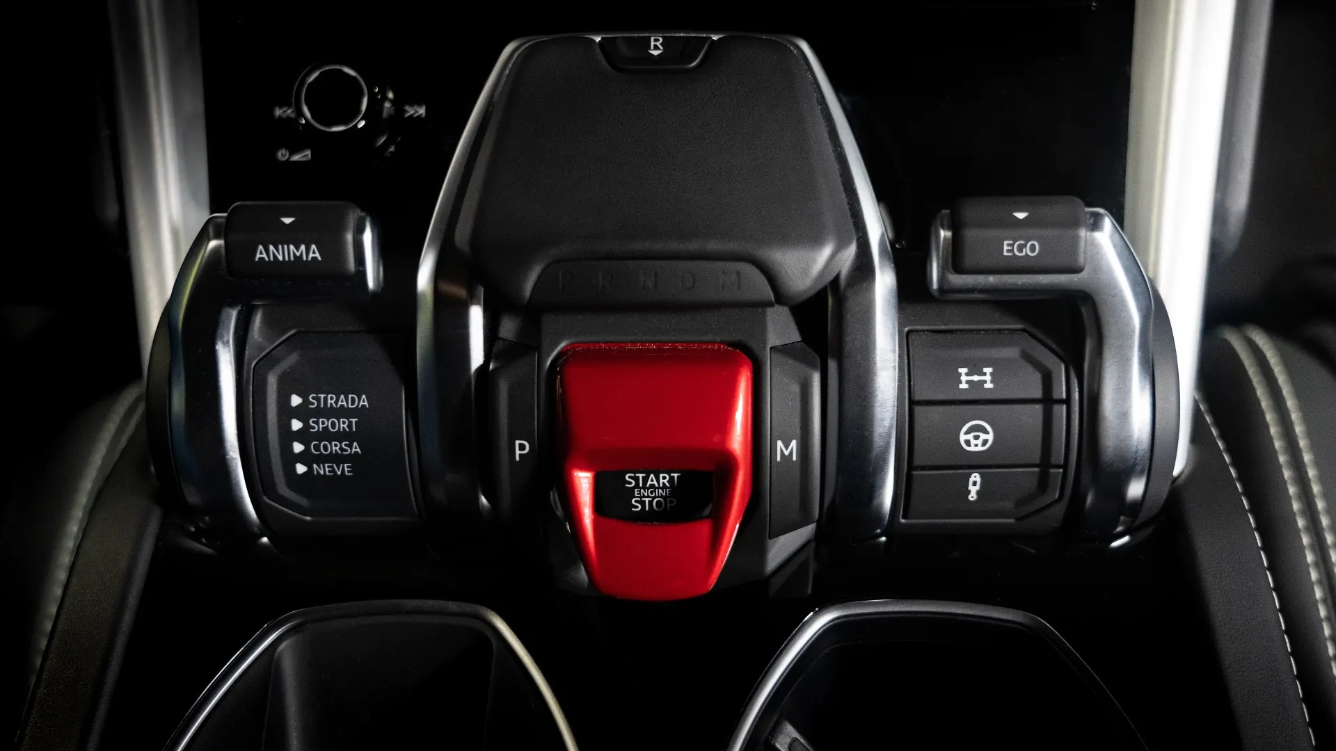 Lamborghini Urus — photo 20