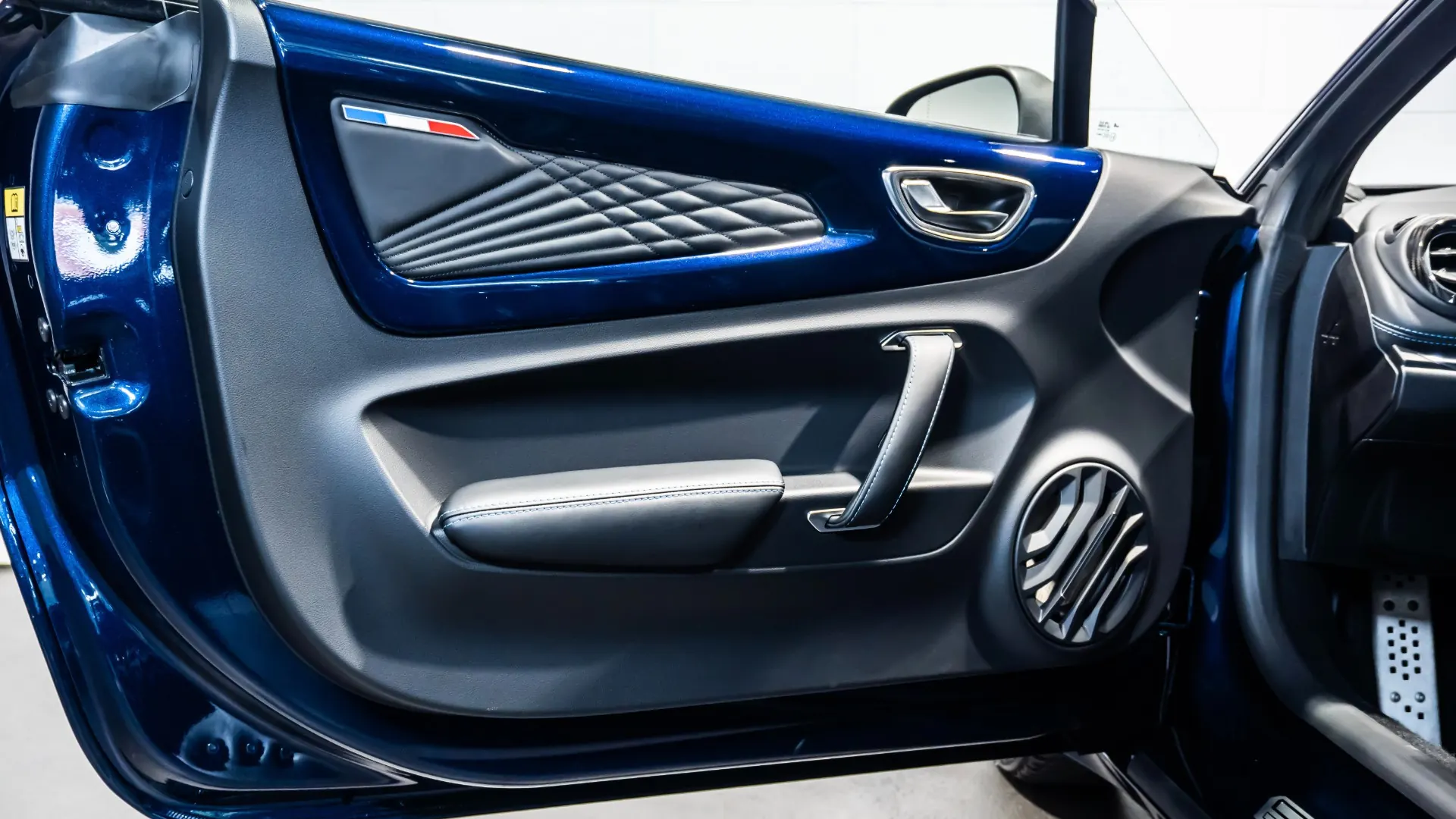 Alpine A110 — photo 11