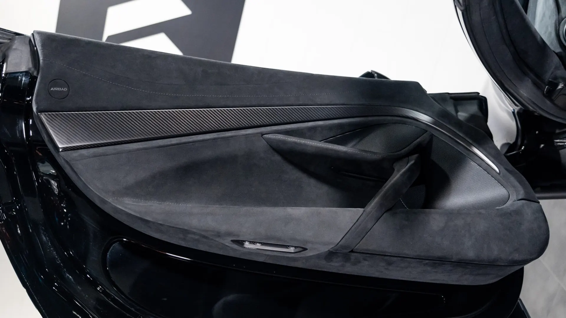 MC LAREN — photo 20