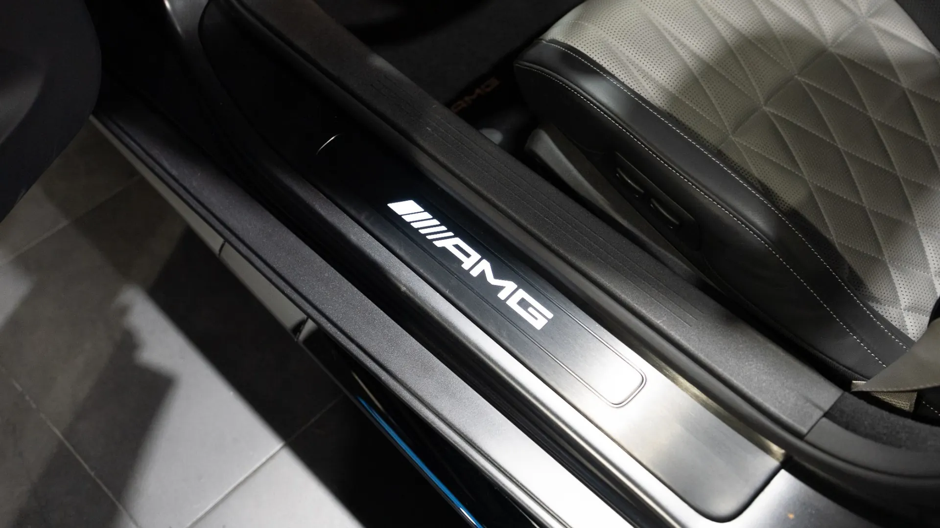 Mercedes-Benz AMG GT — photo 13