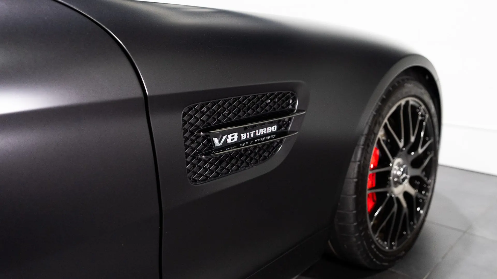 Mercedes-Benz AMG GT — photo 7