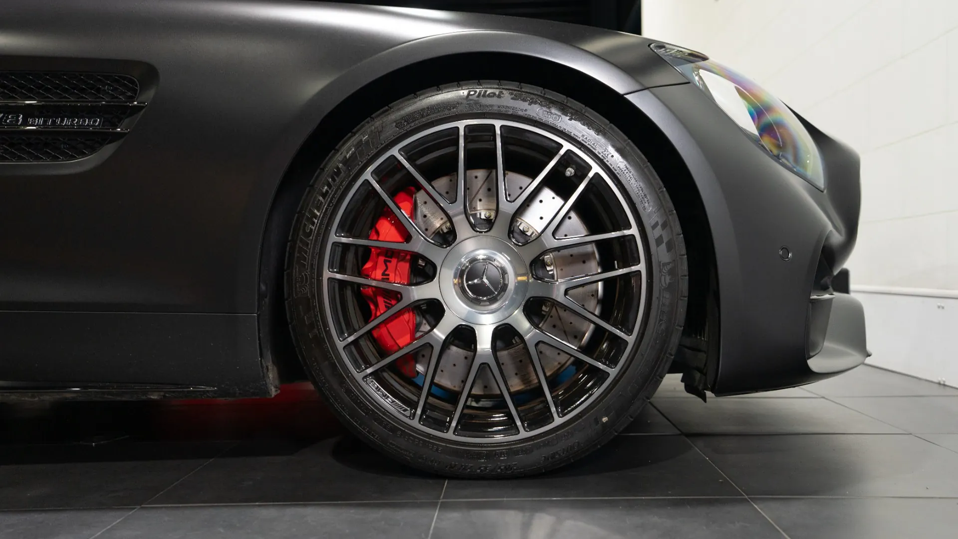 Mercedes-Benz AMG GT — photo 8