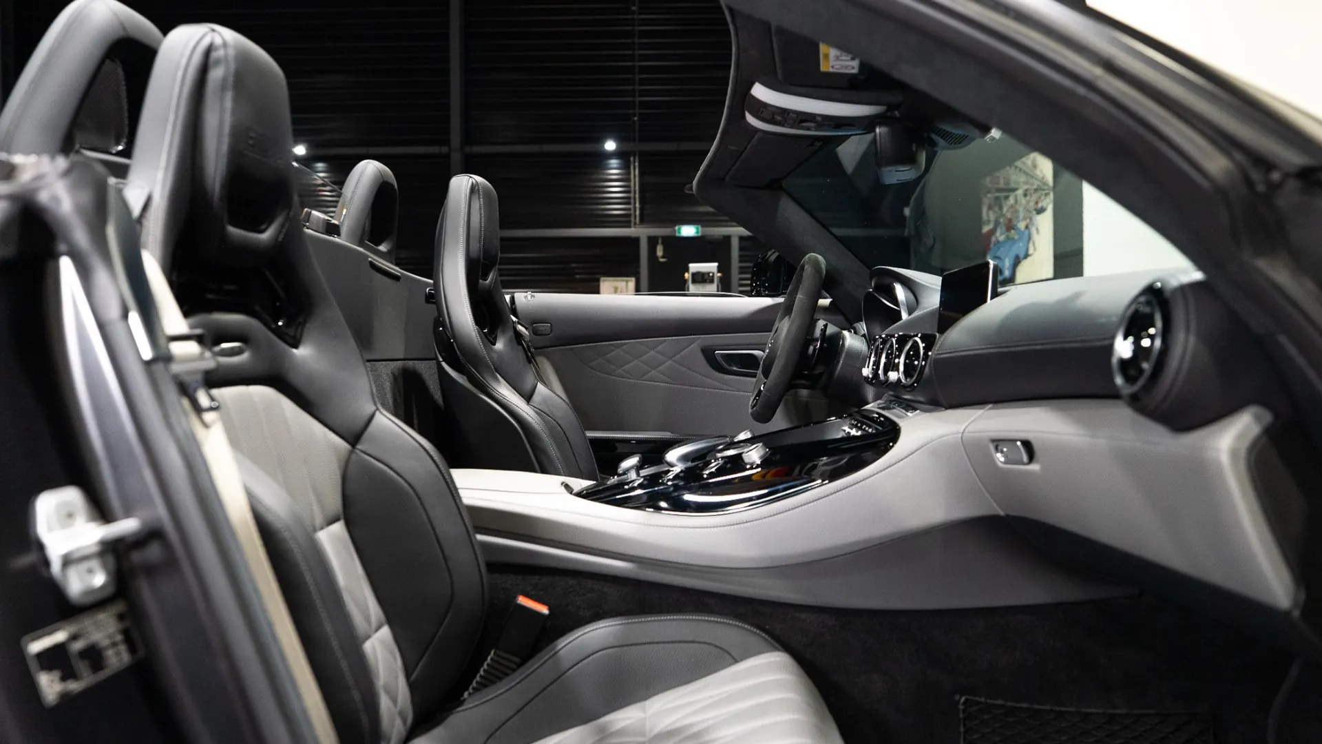 Mercedes-Benz AMG GT — photo 9