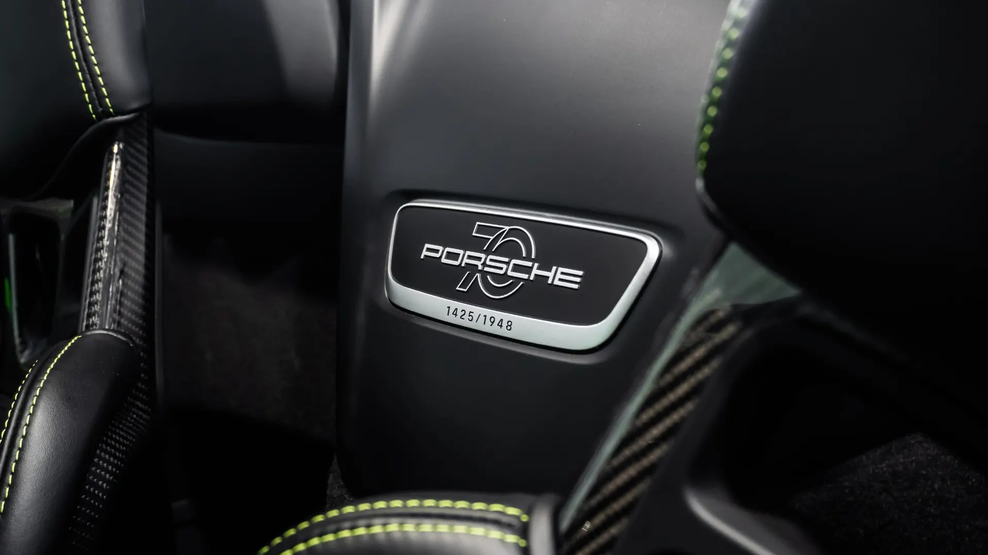 Porsche 911 — photo 26