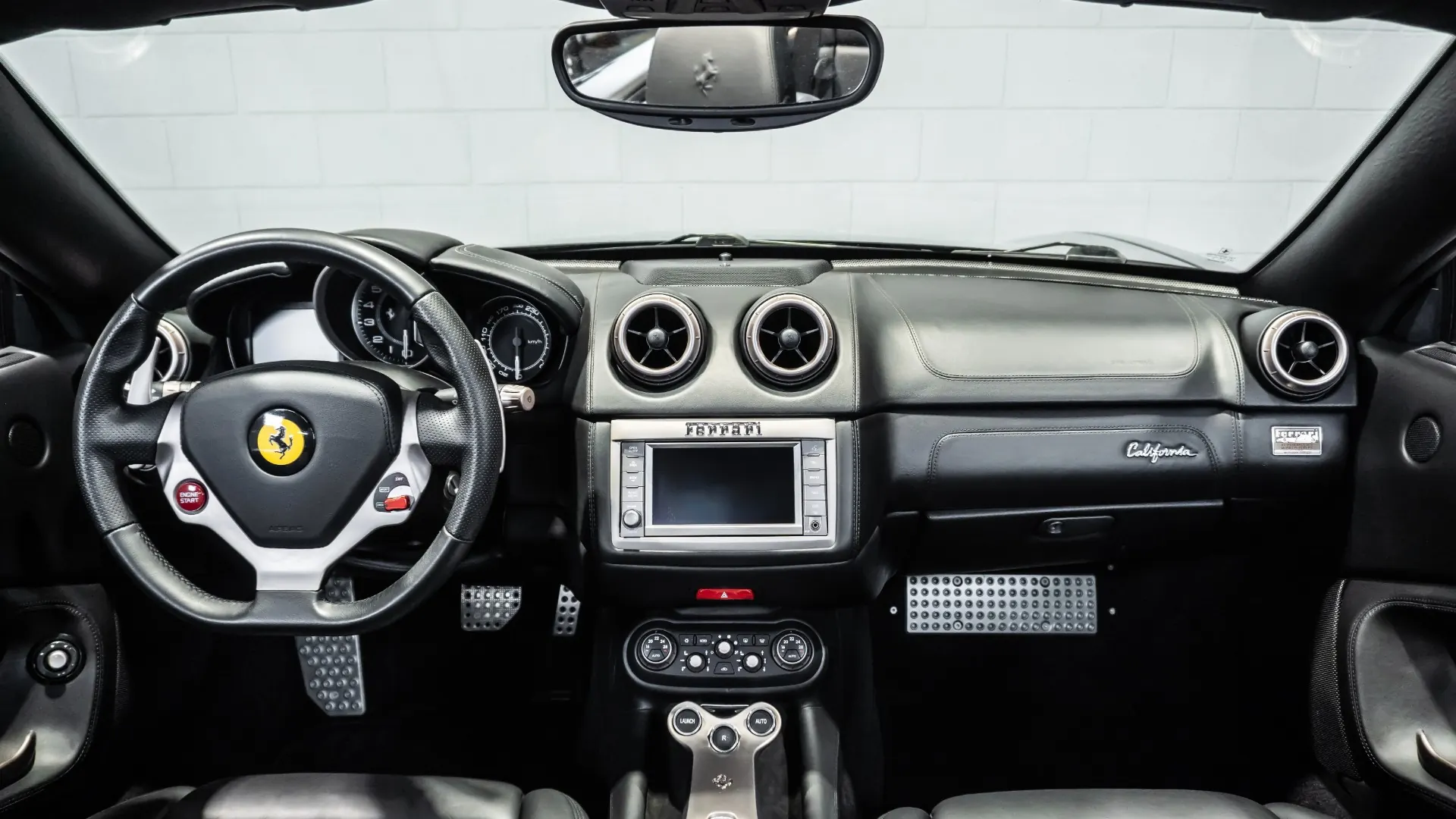 Ferrari California — photo 11