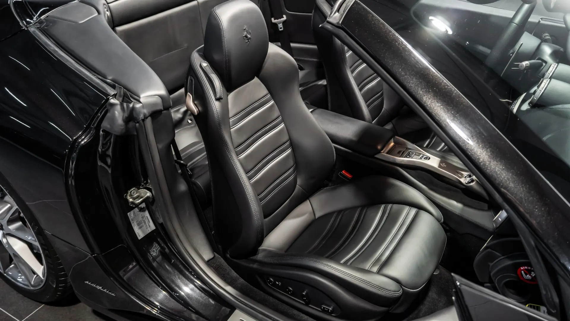 Ferrari California — photo 13
