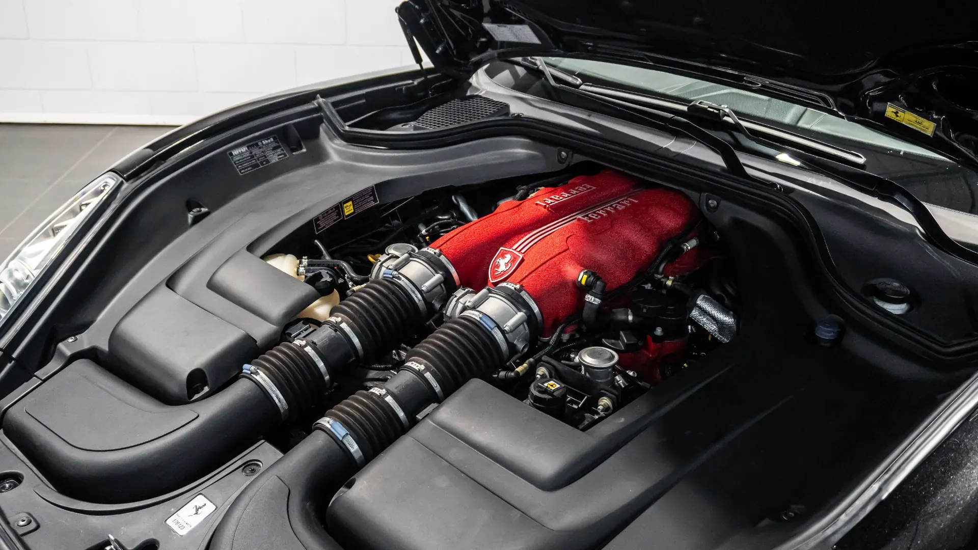 Ferrari California — photo 29