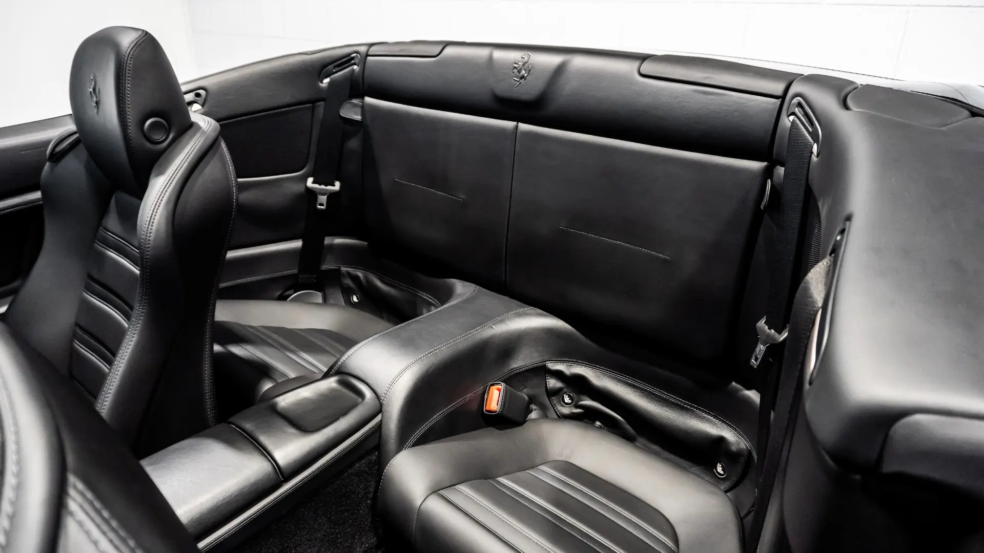 Ferrari California — photo 28