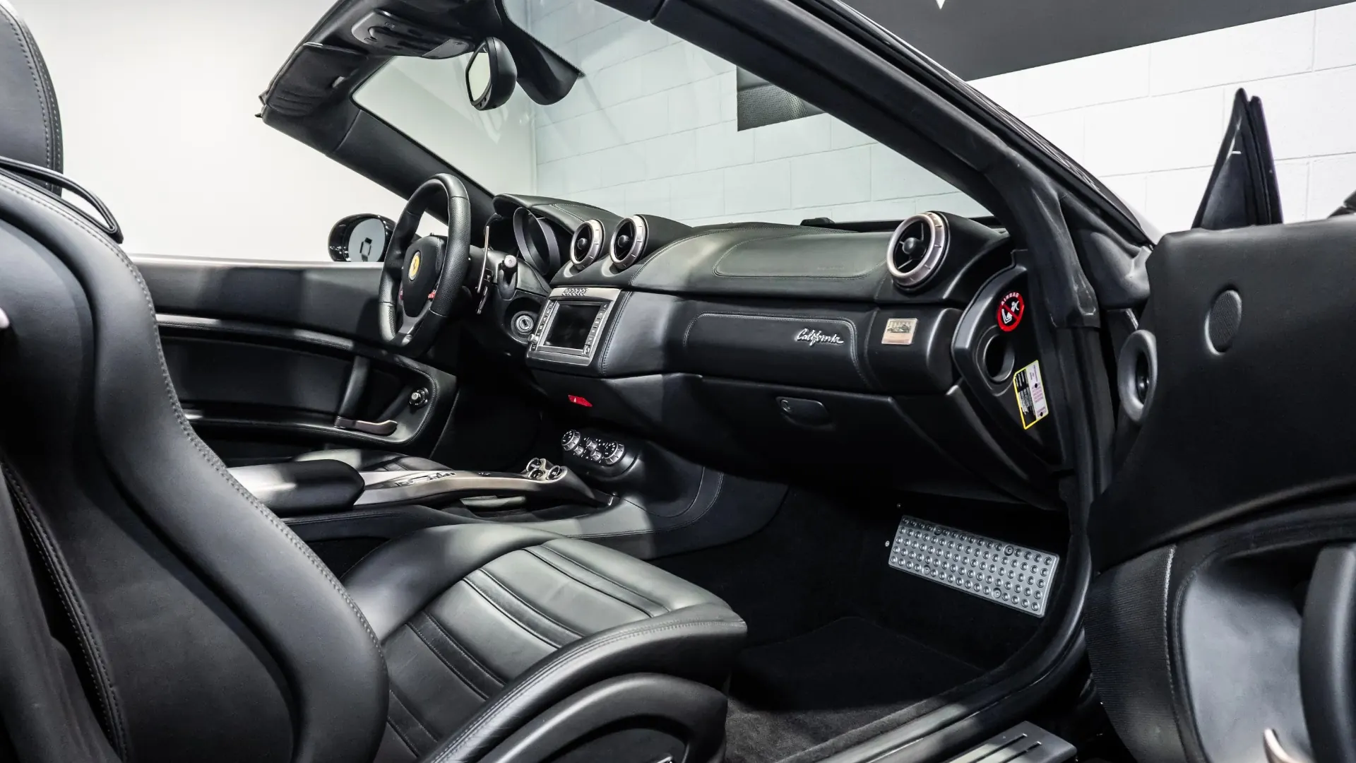 Ferrari California — photo 12