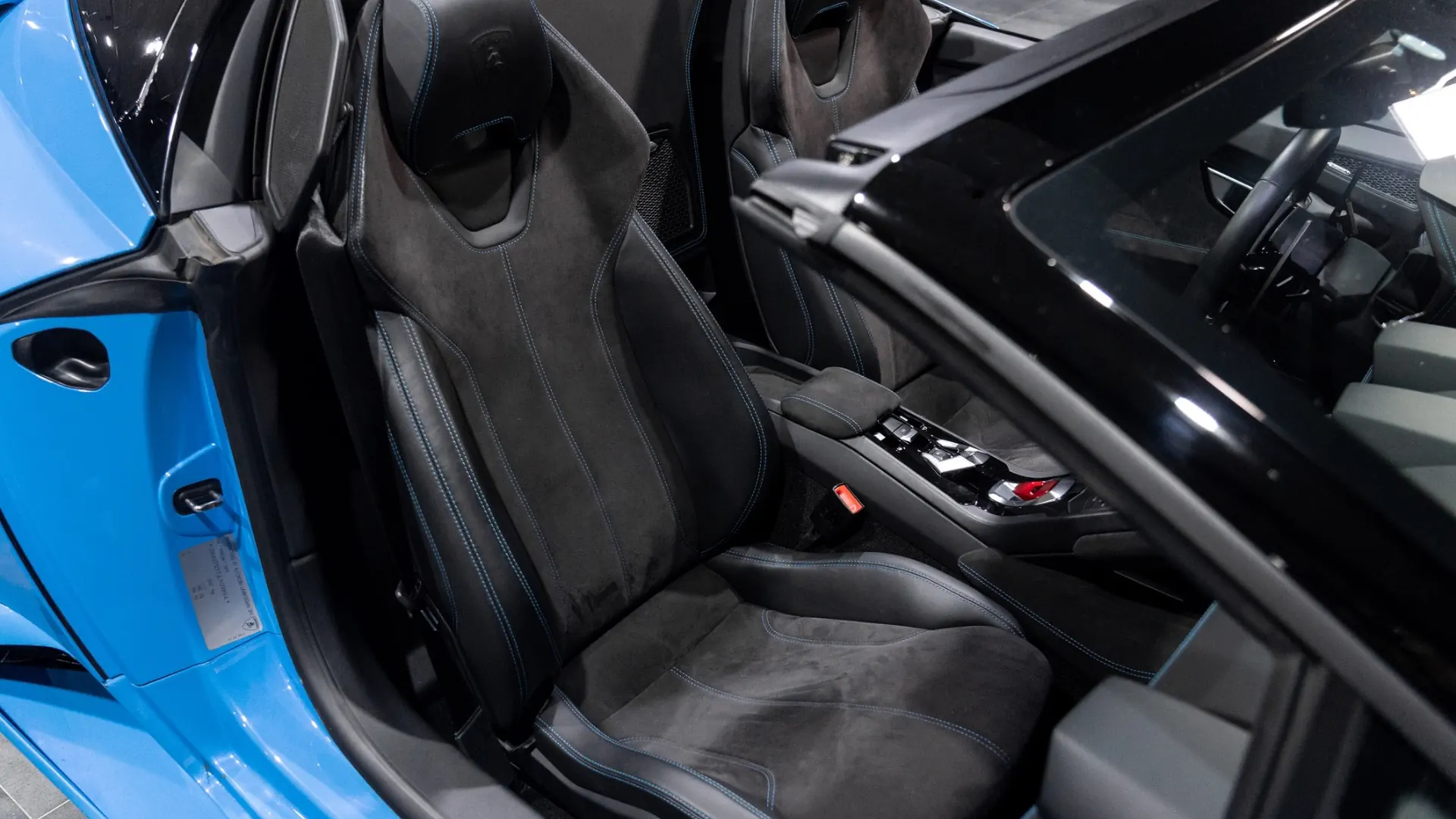 Lamborghini Huracan — photo 10