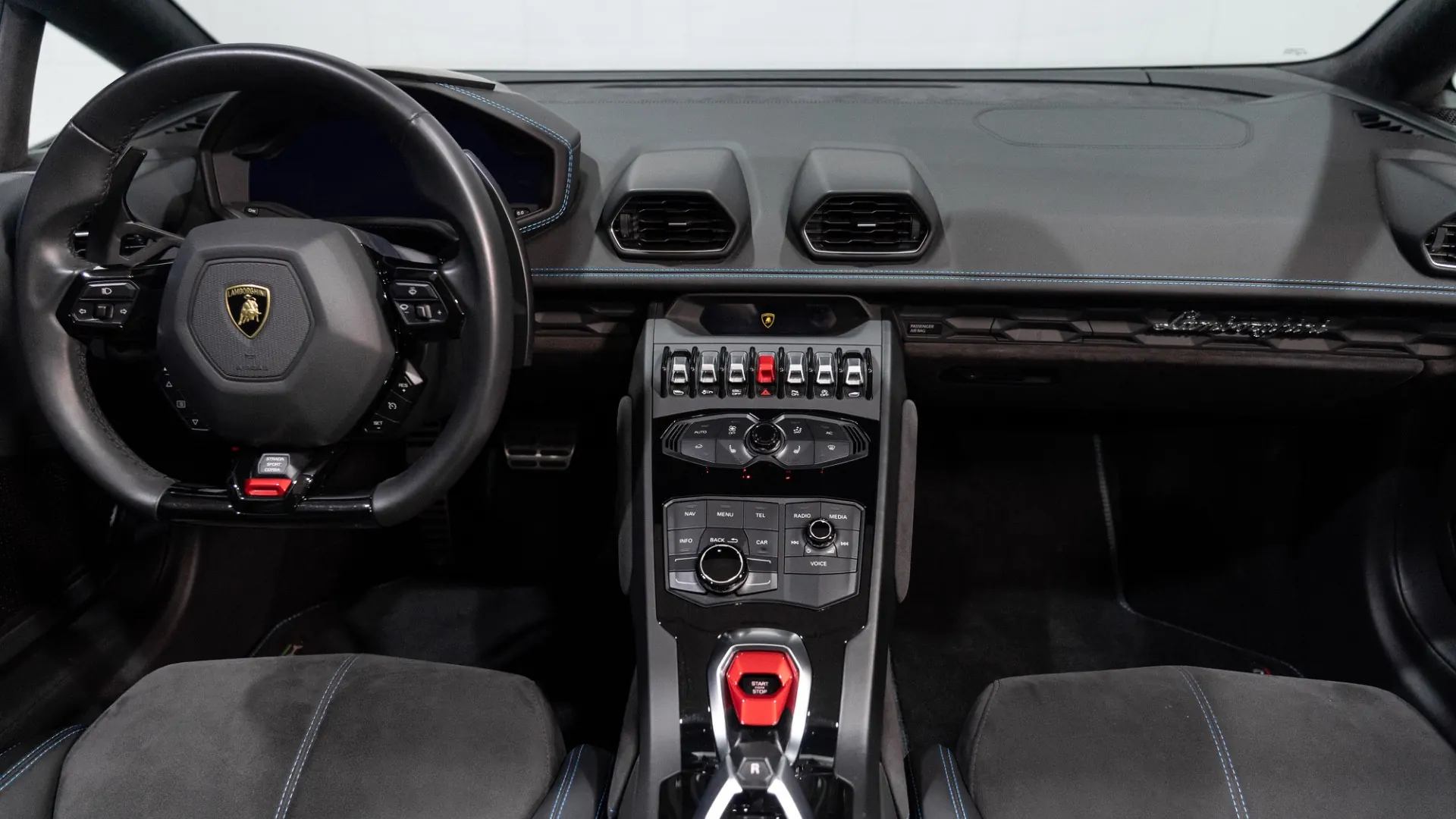 Lamborghini Huracan — photo 8