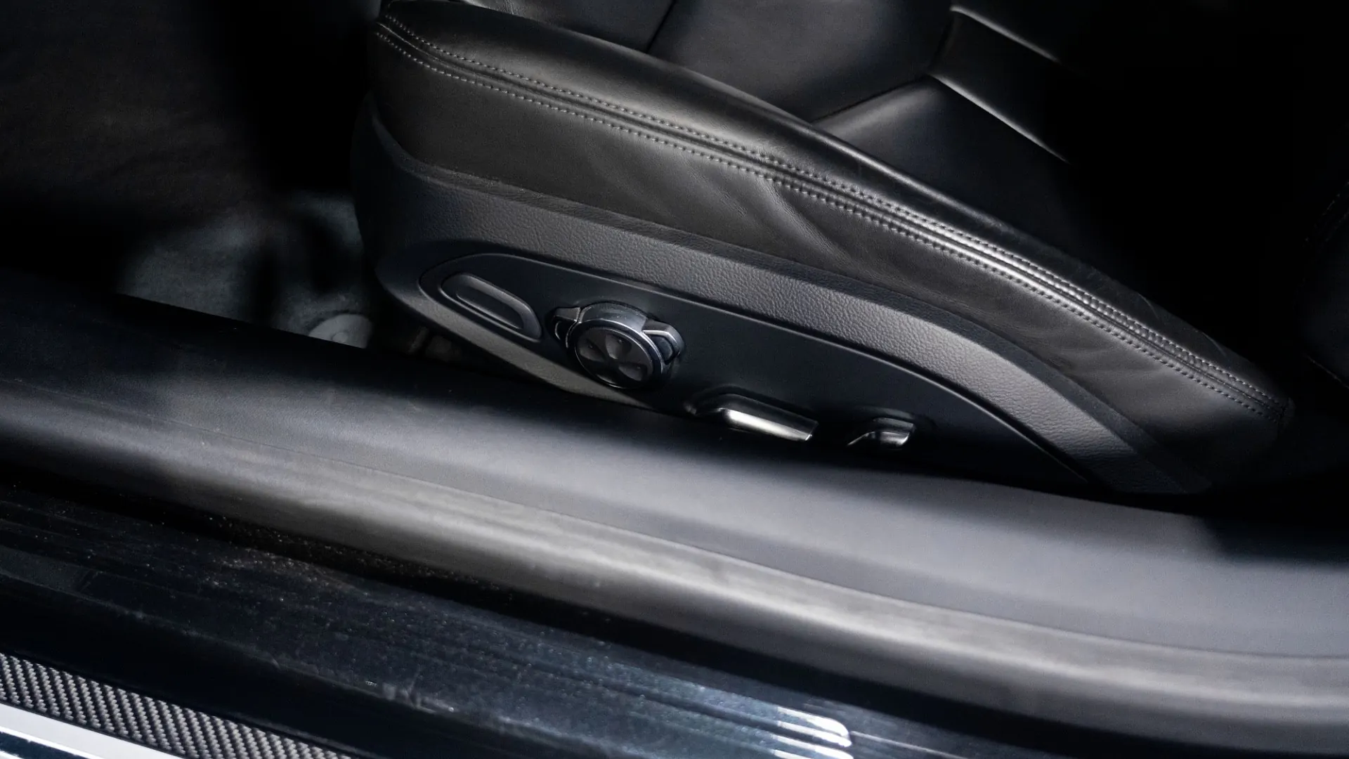 Audi R8 — photo 14