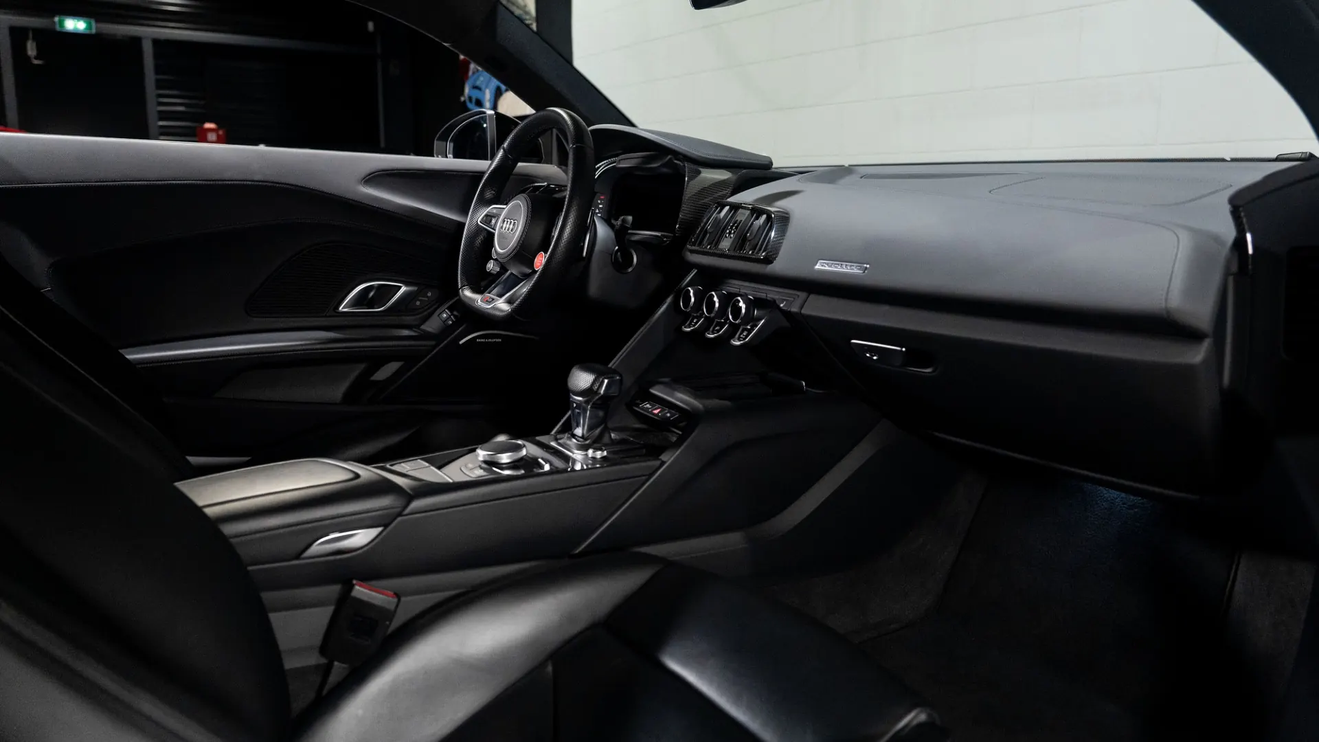 Audi R8 — photo 16