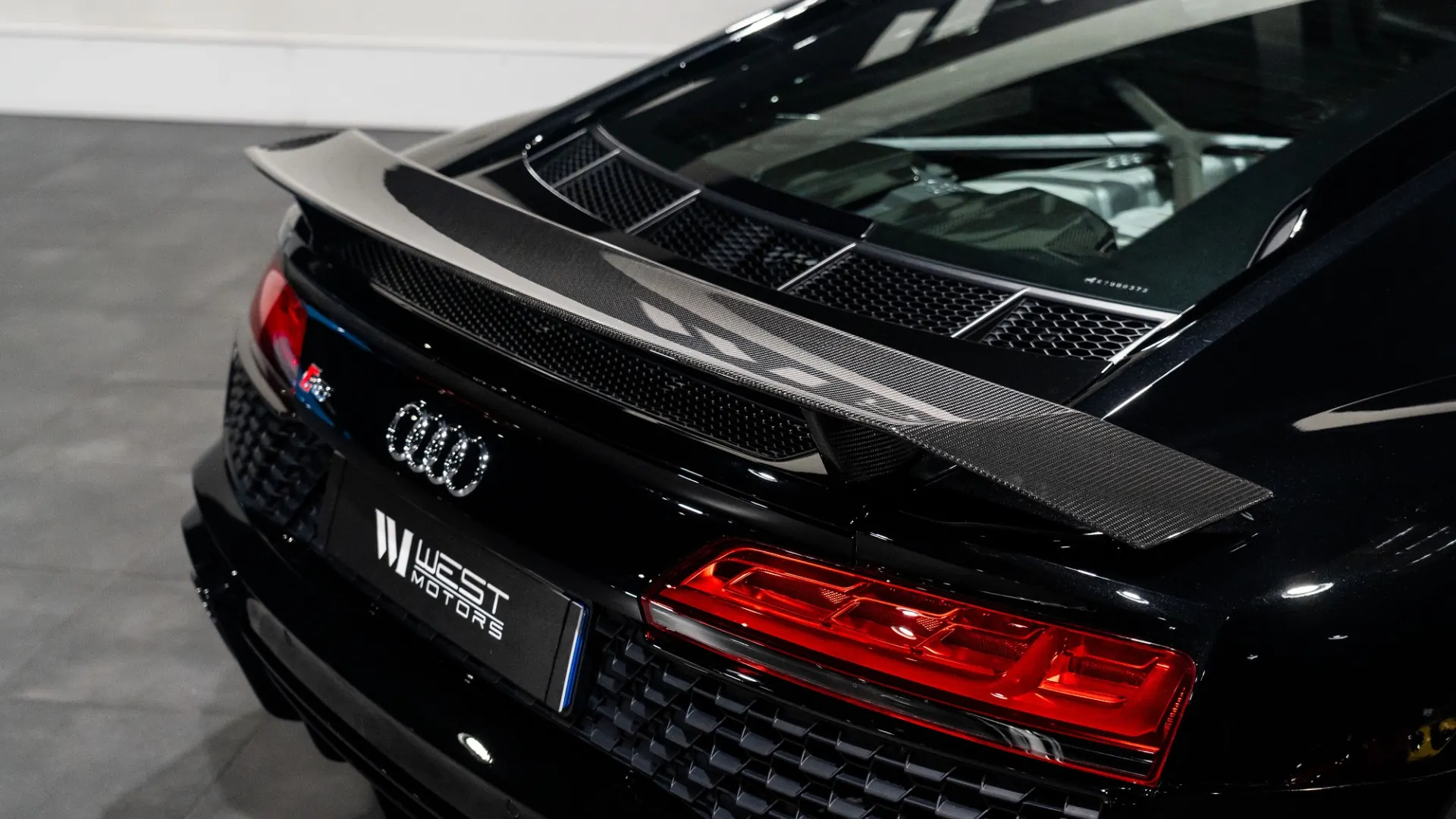 Audi R8 — photo 6