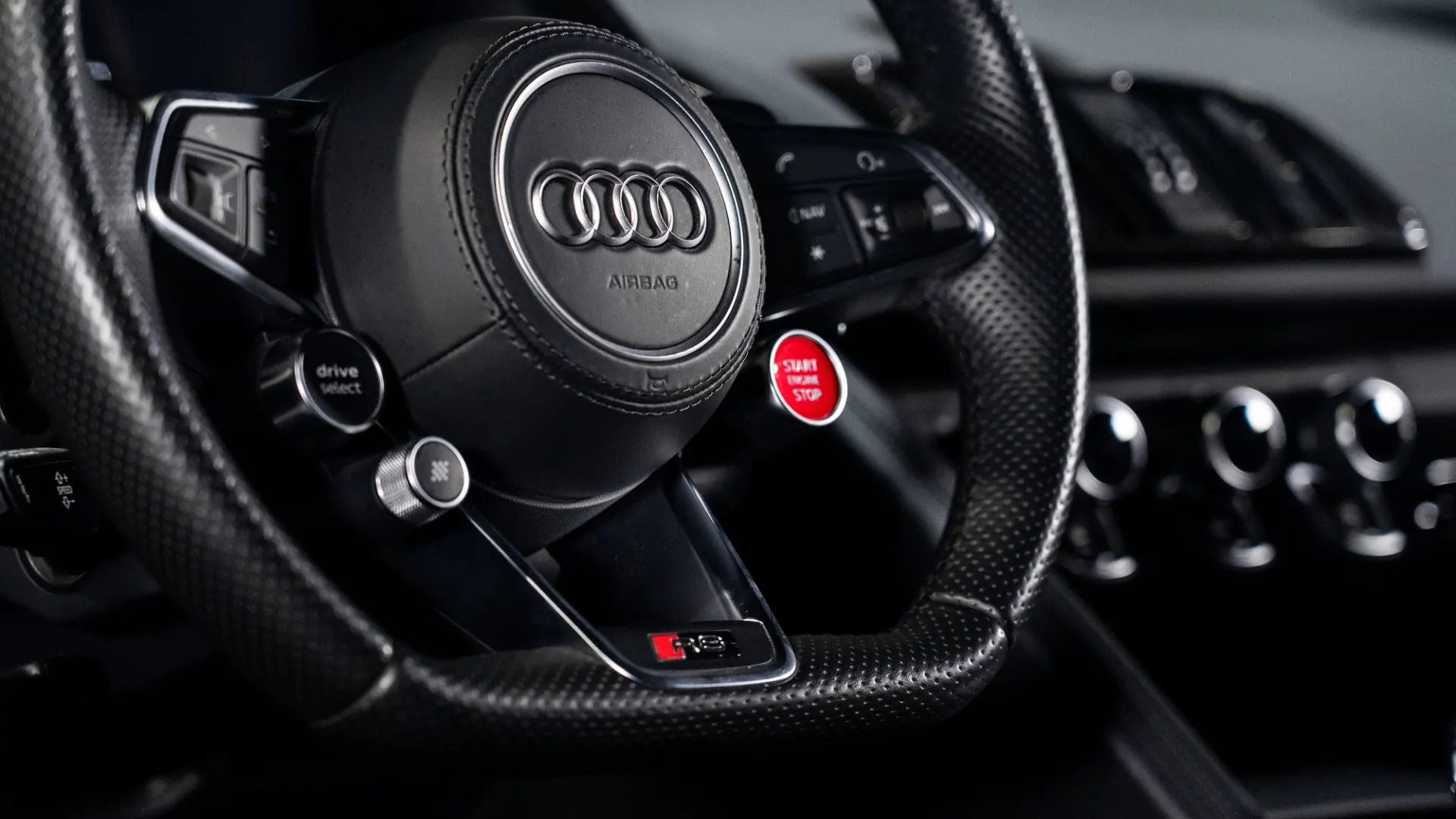 Audi R8 — photo 19