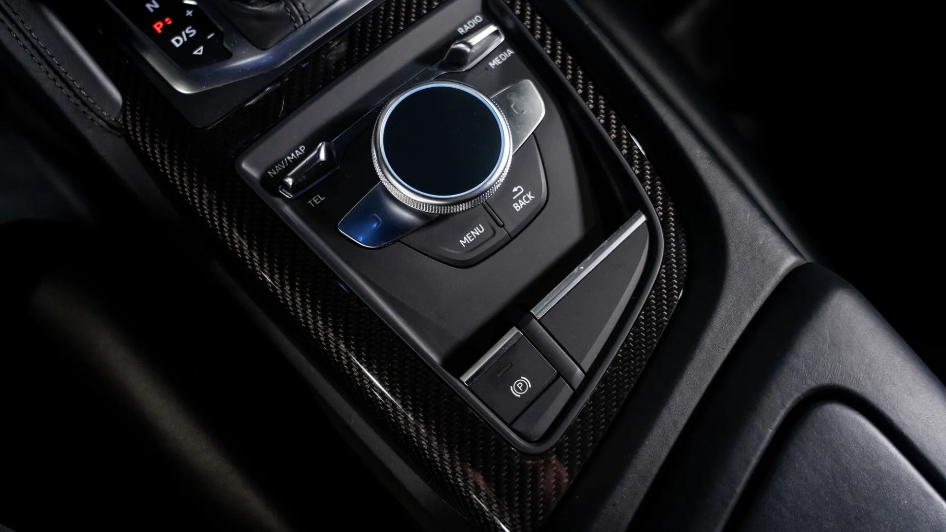 Audi R8 — photo 28