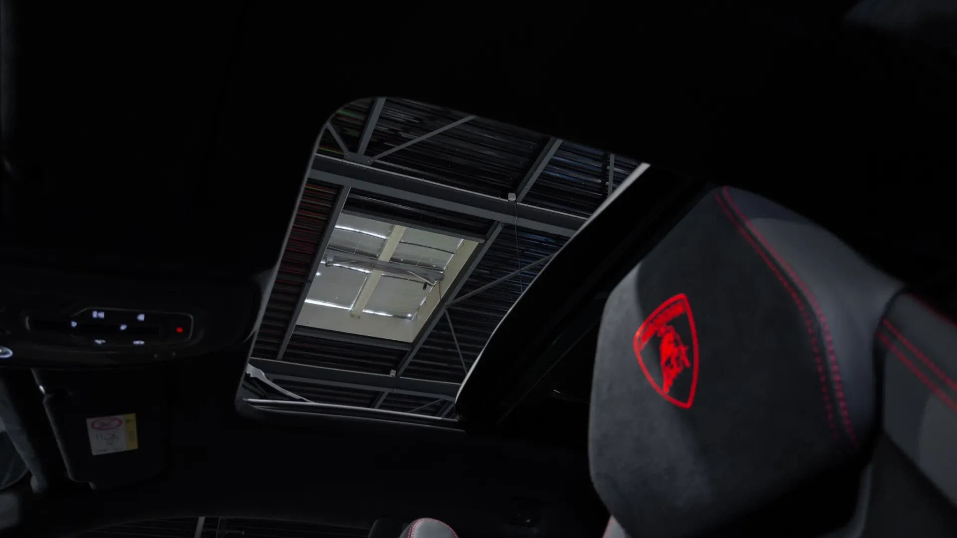 Lamborghini Urus — photo 20