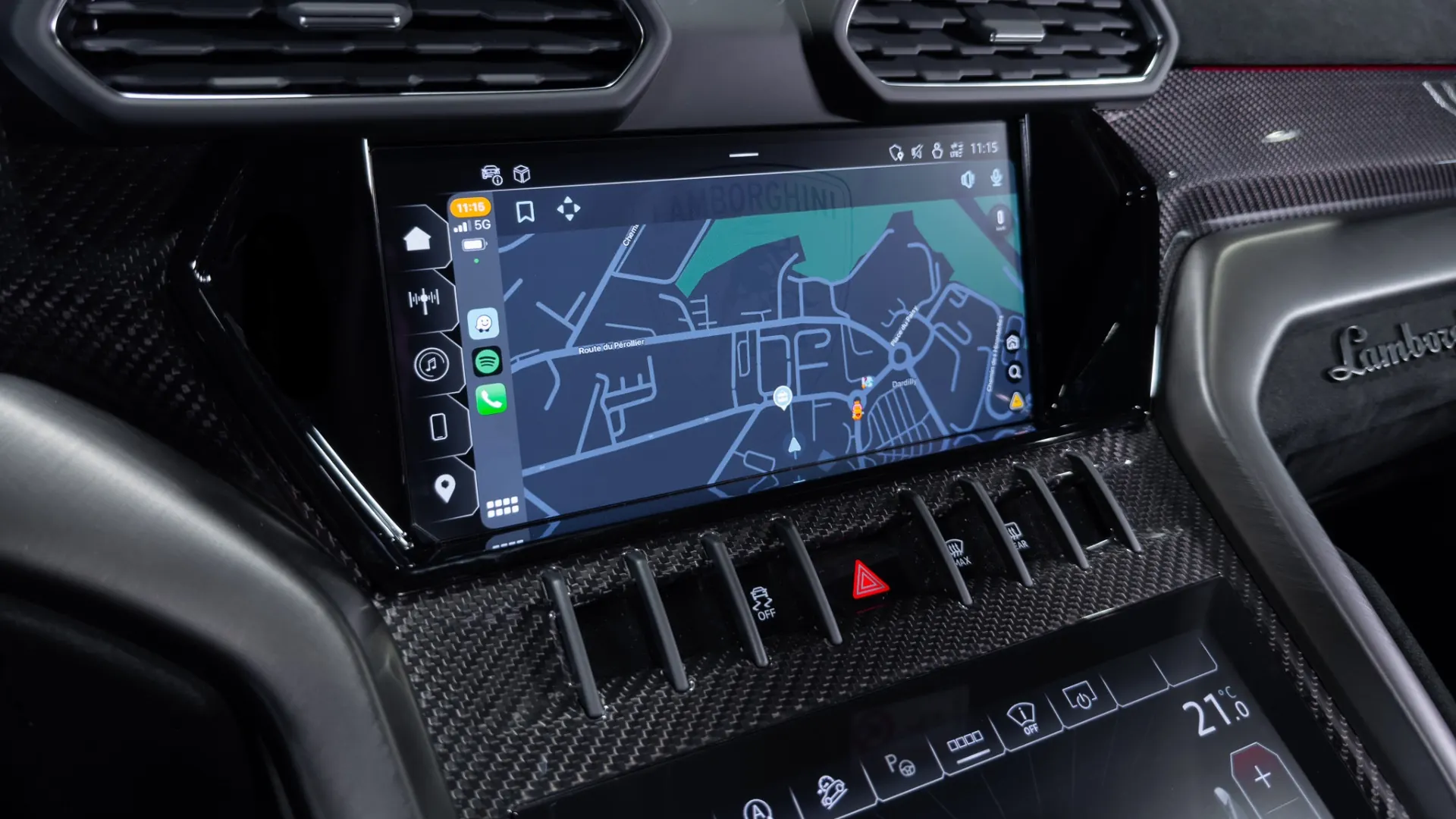 Lamborghini Urus — photo 30