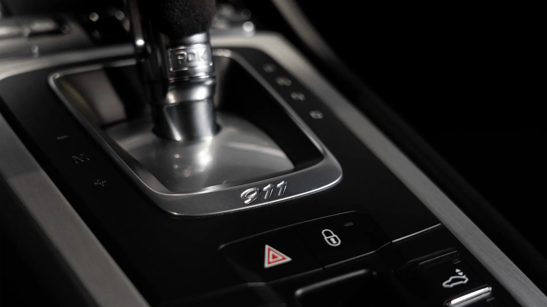 Porsche 911 — photo 17