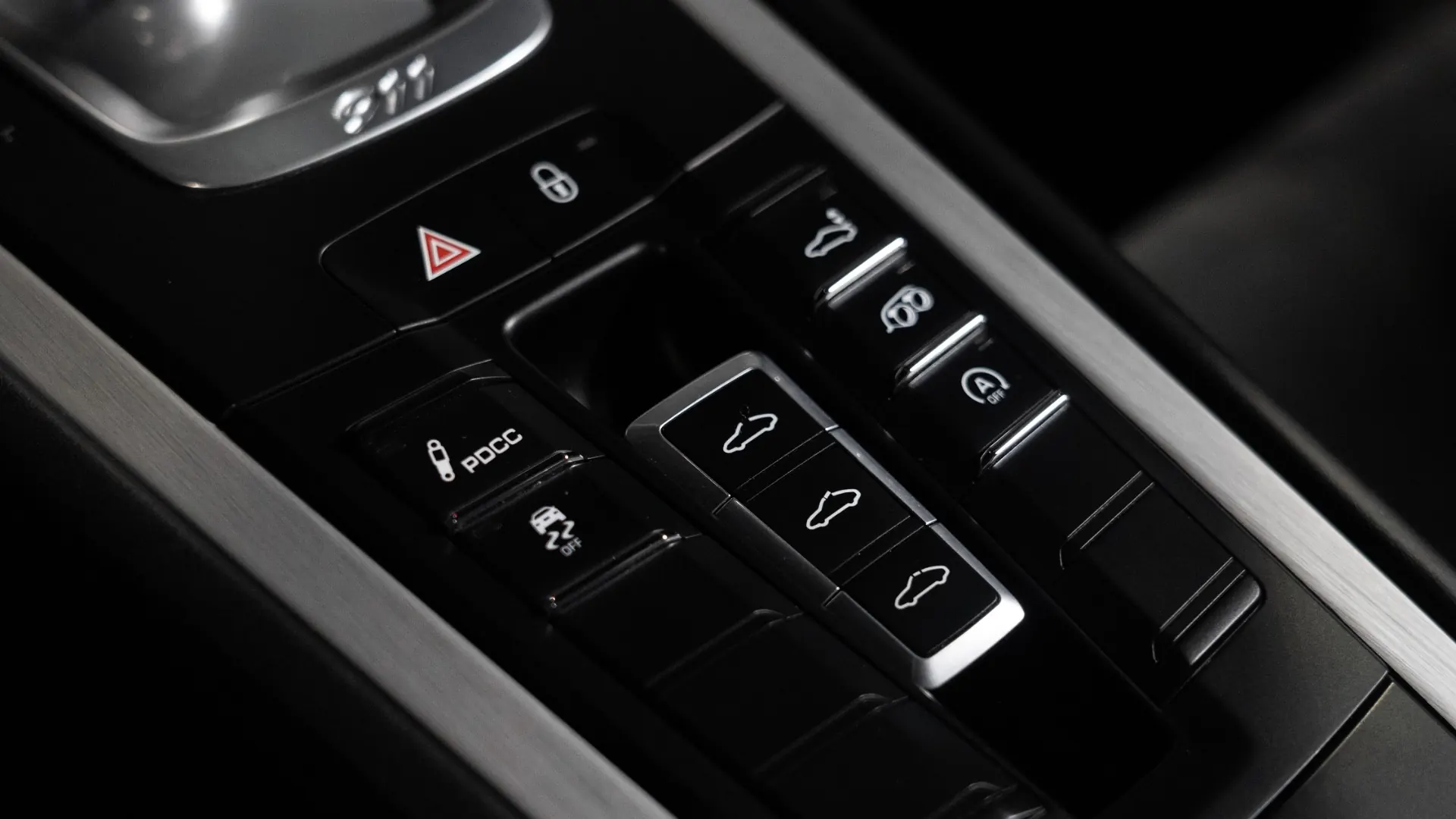 Porsche 911 — photo 18